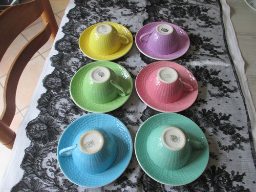 Ensemble anciennes tasses - de, 6