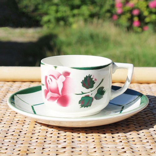 Ancienne tasse café - à,