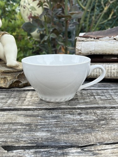 Tasse sous relief - sous,