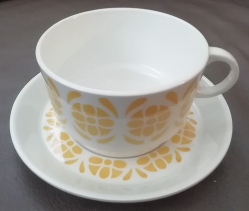 Ancienne tasse sous - sous,